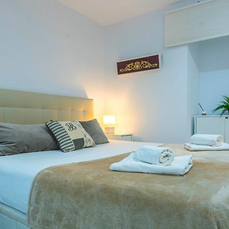 Natural Suite Sevilla Center Bagian luar foto