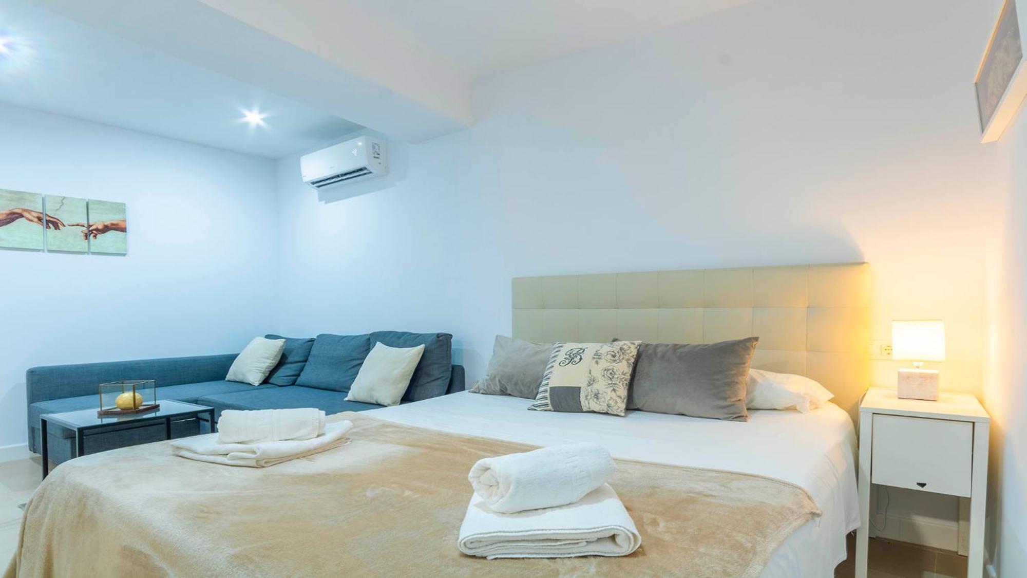 Natural Suite Sevilla Center Bagian luar foto